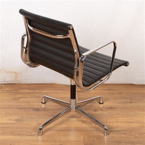 eames meeting chairs.